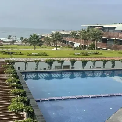 Nice appartement pool & sea view