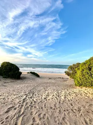 a sandy beach with the ocean in the background at Oasis de Sérénité en Bord de Mer in Casablanca