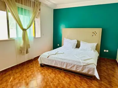 Gallery image of Villa 3 niveaux près de la mer in Tamaris