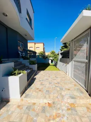 Gallery image of Villa 3 niveaux près de la mer in Tamaris