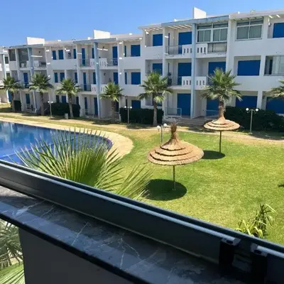 Très bel Appartement avec Piscine et Jardin
