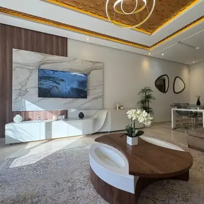 3 Bedroom apartment near Highway with parking