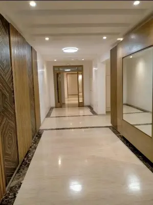 an empty hallway in a building with a door and a hallwayngth at Studio Haut Standing, Prix Doux ! in Casablanca