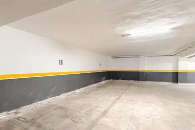 an empty room with blue and white walls at Studio Cosy, corniche à 2 min , Parking , Netflix in Casablanca