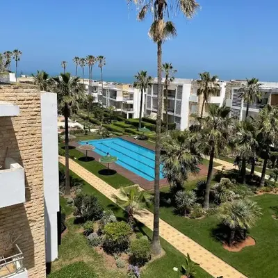 Beachside Charming Apartment