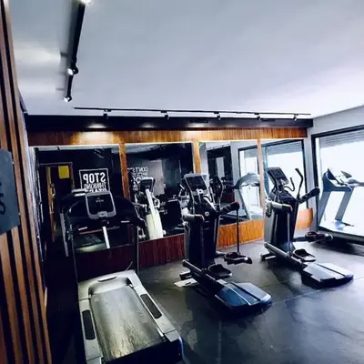 Apartment with GYM ! Private parking