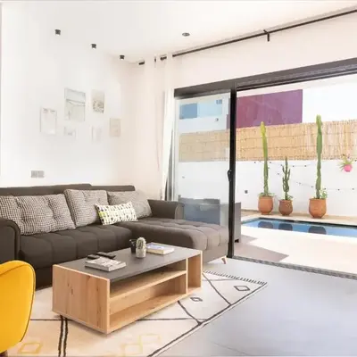 Beach Vibe Villa - Sunny Stay