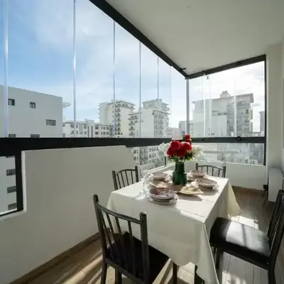 Appartement 2 Chambres à Coté avec Grand Balcon