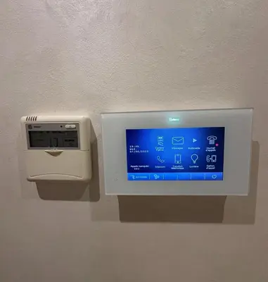 a monitor on the wall of a hospital room at Urban flat Bourgogne in Casablanca