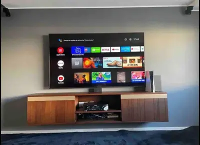 a flat screen tv on a wall in a living room at Très moderne 2 chambres 2 Salles de Bains in Casablanca