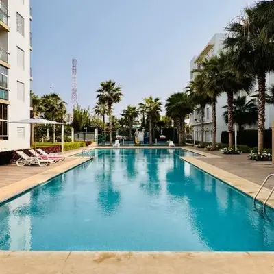Bright Apt with Balcony
