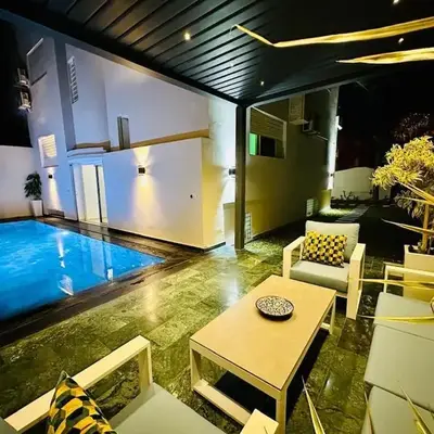 Villa de luxe avec piscine et jardin privés