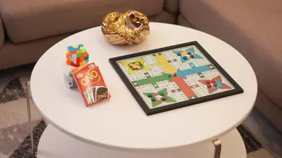a white table with a game on top of it at Escapade Chic Gare - Oasis in Casablanca