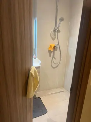 a bathroom with a shower and a sink at Studio calme à Zenata in Aïn Harrouda