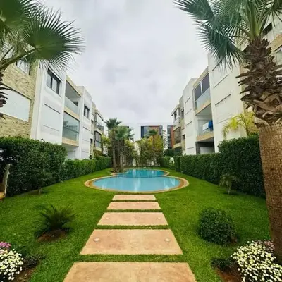 appartement de luxe au rez de jardin avec piscine privative