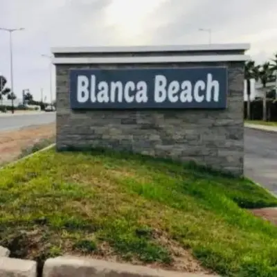 2 Bedrooms Blanca Beach