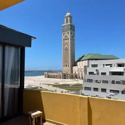 Spacious Apartment with Panoramic Ocean Views