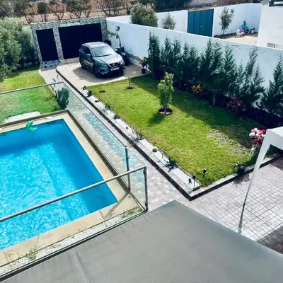 Belle maison avec piscine à 7 min de la plage en voiture
