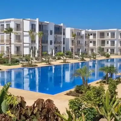 Appartement neuf meublé avec piscine