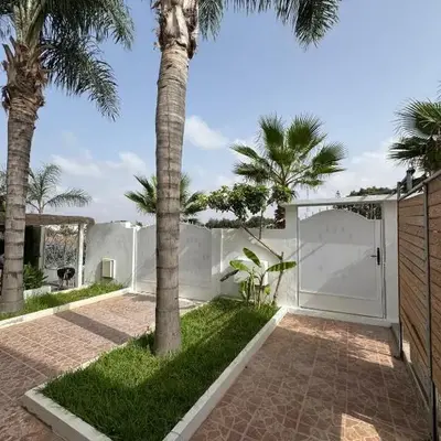 Villa moderne en bord de mer