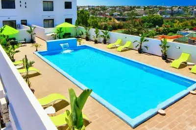a swimming pool on the roof of a building at Oasis de Sérénité avec Piscine in Casablanca