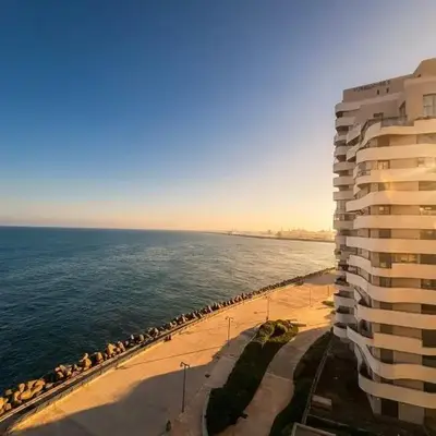 Epic Oceanfront Flat - 360 Sea View