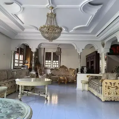 Grand Andalusian Villa Private Garage and Garden