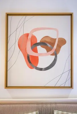 a picture of a painting on a wall at Les princesses studio confortable in Maarif