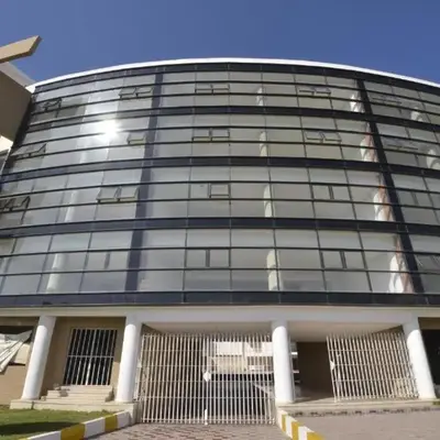 BOUZNIKA Appartement avec piscine et plage à 3km