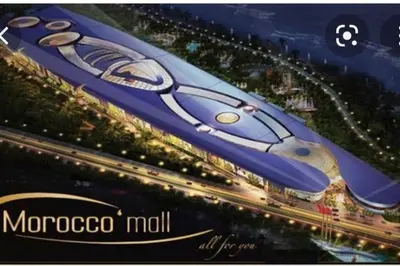 an image of an airplane painted on a poster at Grand Appartement à 5 min de la mer et de la mosqué hassan II de Casablanca in Casablanca