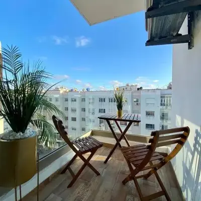 Charming Top Floor Bourgogne - By AppartAli