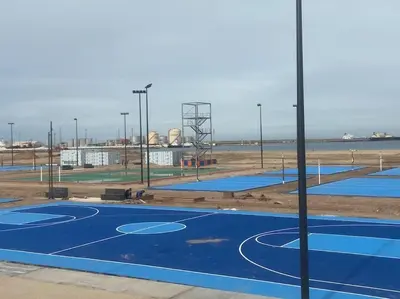 an empty basketball court on the beach at Beaulieu du Park commode et paisible in Mohammedia